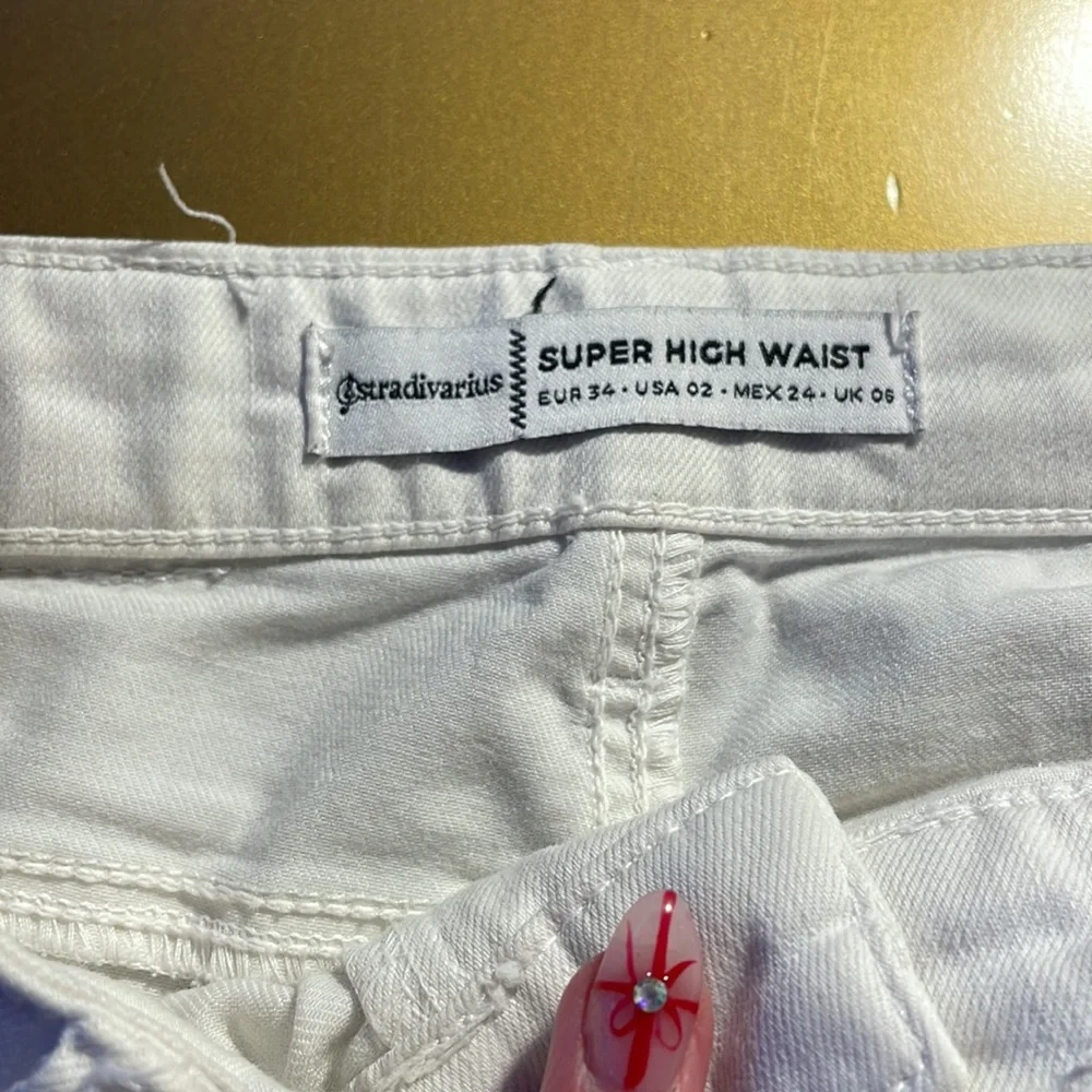 Jeans - Picture 2 of 5